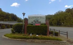 Parkway Inn